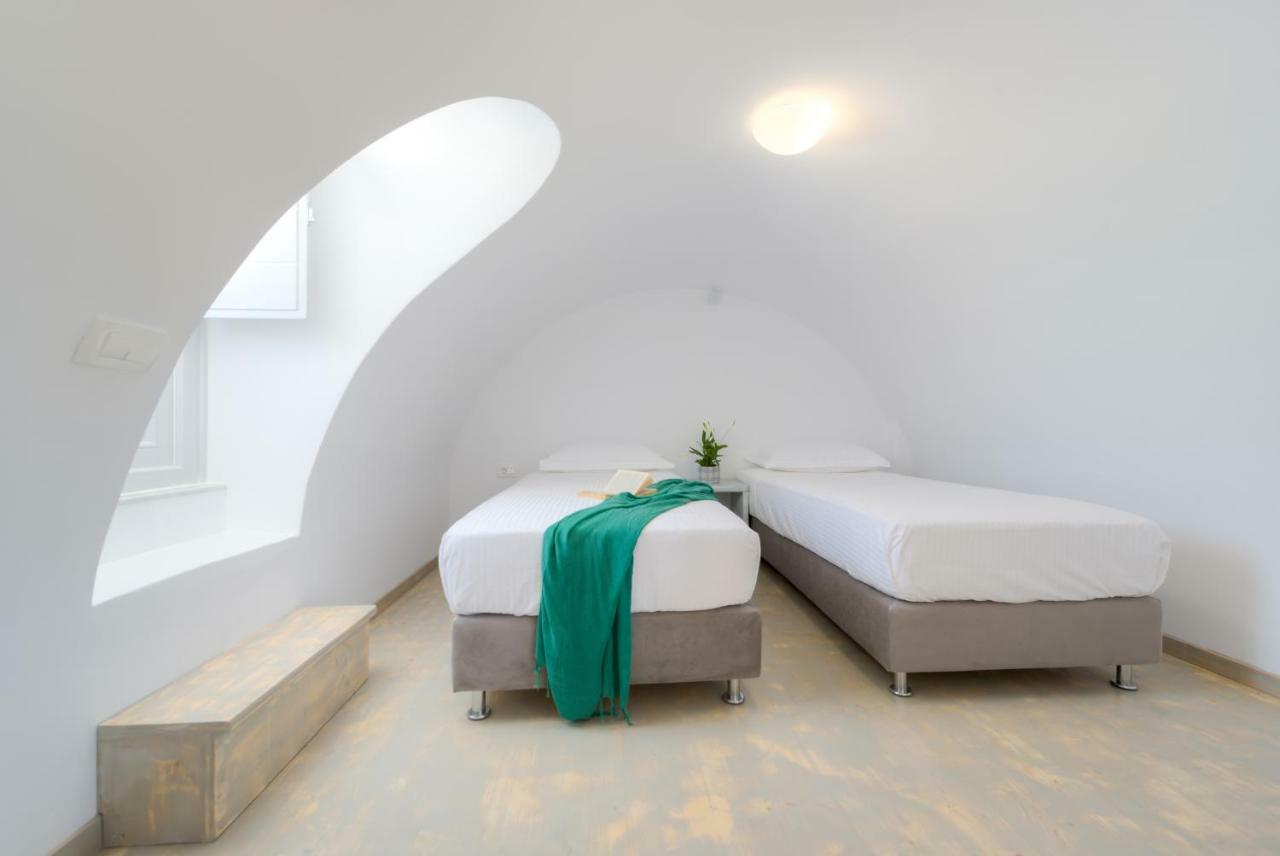 Crystal Villas Santorini Vóthon Eksteriør bilde